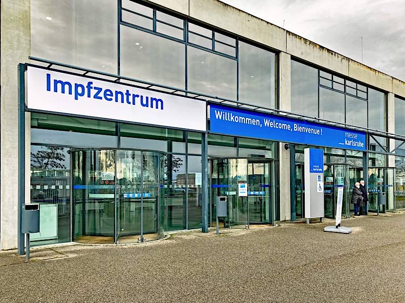 Das Zentrale Impfzentrum in der Messehalle 2 (Foto: Klaus Eppele)