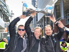 Vertragsverlängerungen von Sportmanager Jan-Axel Alavaara, Cheftrainer Pavel Gross und Assistenztrainer Mike Pellegrims (Foto: AS Sportfoto / Sörli Binder)