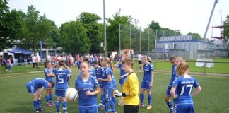 Fußball-Junorinnen (Foto: Hannes Blank)