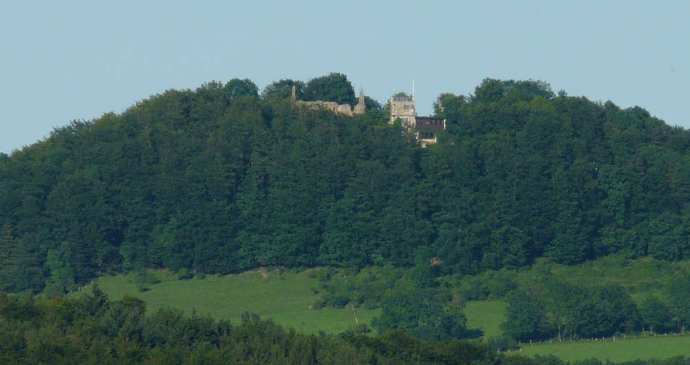 Burgruine Scharfenberg (Foto: Pixabay/Hans Braxmeier)
