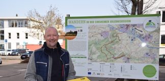 Michael Jerabek hat die Umsetzung der Wanderwegebeschilderung begleitet (Foto: Stadt Sinsheim)