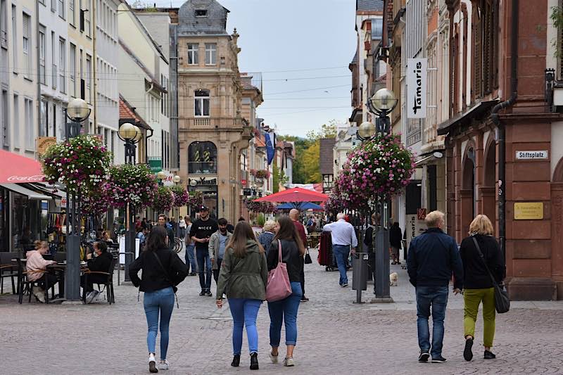 Ein Bild aus besseren Zeiten: Die attraktive Landauer Innenstadt vor dem Lockdown. (Quelle: Stadt Landau)