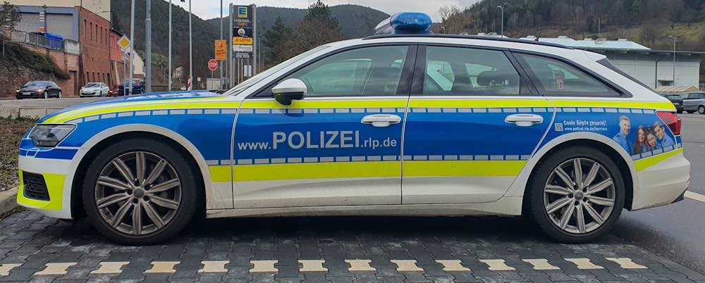 Funkstreifenwagen der rheinland-pfälzischen Polizei (Foto: Holger Knecht)
