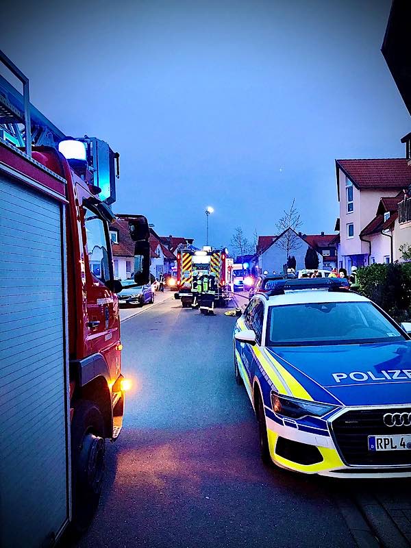 Gebäudebrand in der Pommernstraße (Foto: Feuerwehr Haßloch)