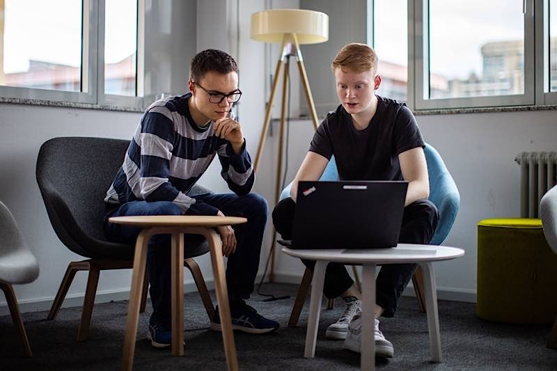 Wer sich bereits für die Ausbildung 2022 interessiert, kann bei den Online-Veranstaltungen der Stadtwerke Heidelberg am 16. März direkt mit dem Unternehmen in Kontakt treten. (Foto: Stadtwerke Heidelberg/Tobias Dittmer)