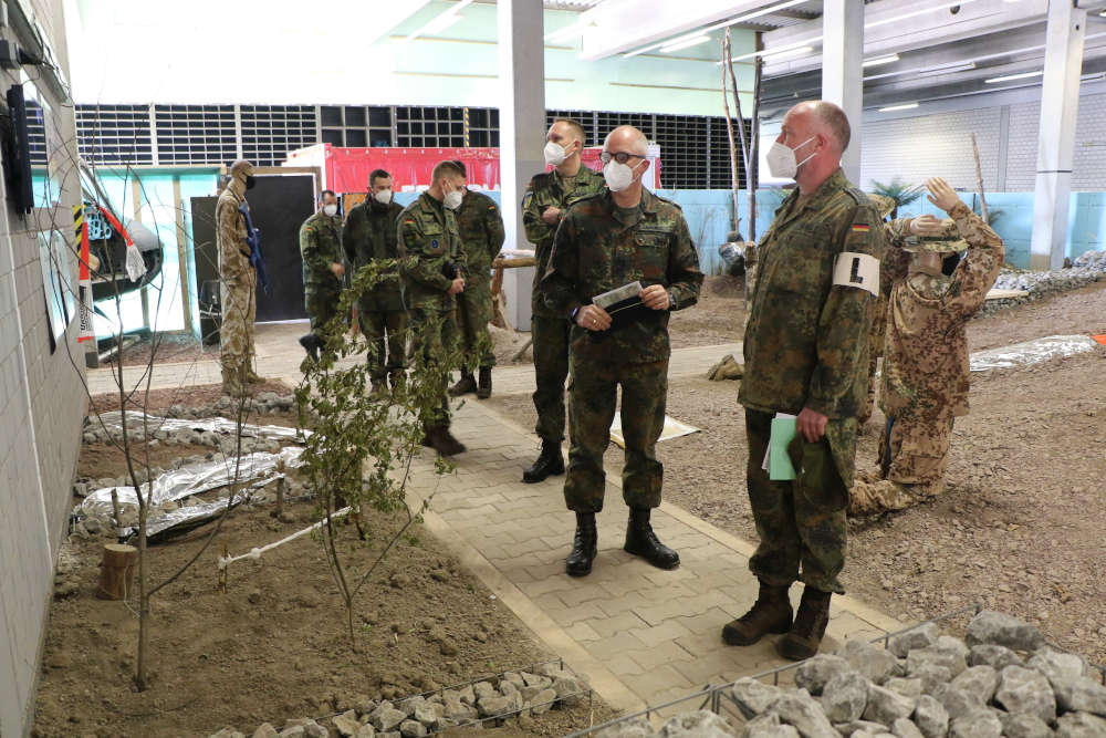 Truppenbesuch Kommandeur Bodengebundene Verbände (Foto: StFw Frank Wiedemann)