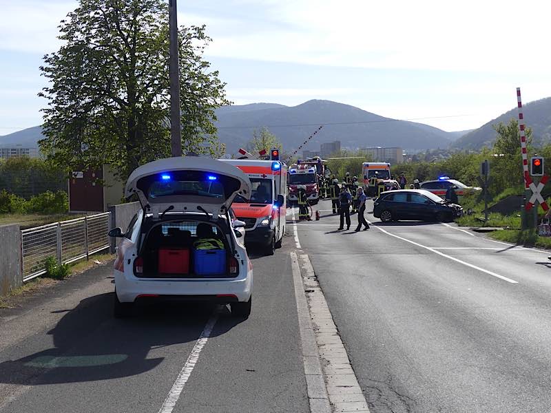 Unfall am Bahnübergang (Foto: Feuerwehr Neustadt)