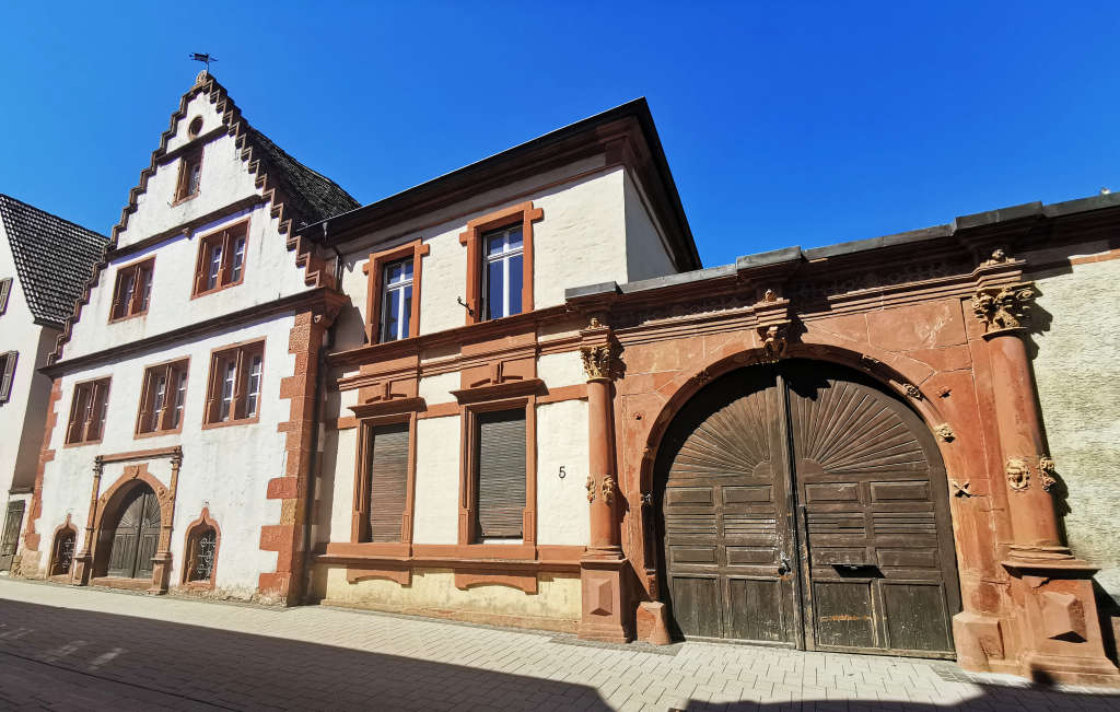 Lotterhaus (Foto: Büro für Tourismus Maikammer)