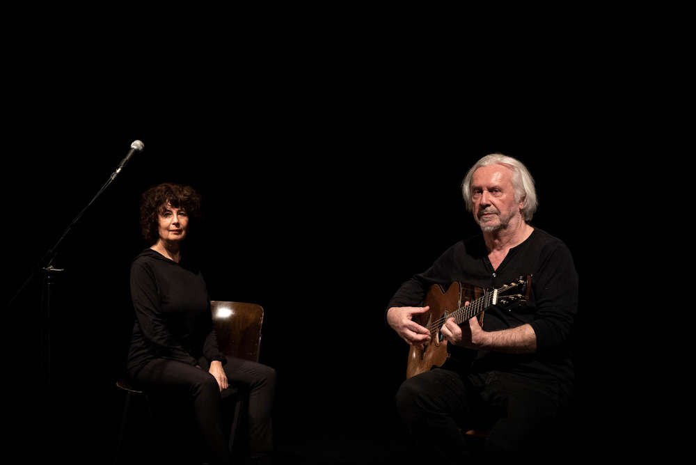 Sängerin Jutta Glaser und der Gitarrist Claus Boesser-Ferrari (Foto: Mia Ferrari)