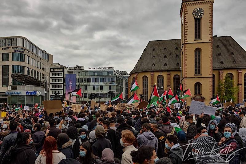 Demo in Frankfurt am Main am 15.05.2021 (Foto: Torsten Reitz)