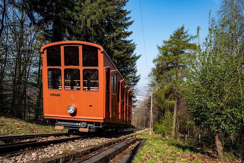 Die Bergbahnen bringen ihre Fahrgäste wieder zum Schloss und Königstuhl. (Foto: Tobias Dittmer/Stadtwerke Heidelberg)