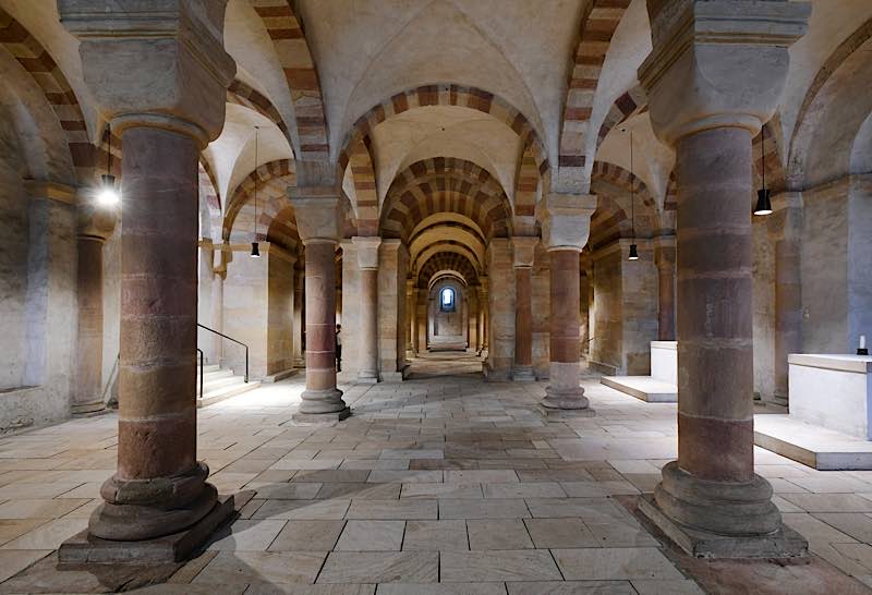 Blick in die Krypta des Speyerer Doms (Quelle: Domkapitel Speyer, Foto: Klaus Landry)