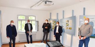 Eröffnung der Ausstellung (Foto: Verbandsgemeinde Rülzheim)