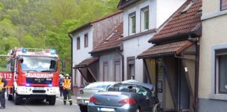 Verkehrsunfall auf der B 39 (Foto: Feuerwehr Neustadt)