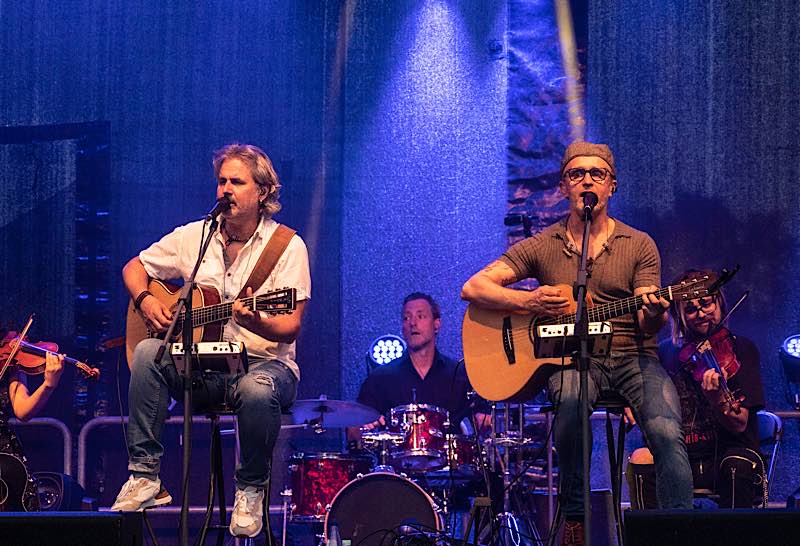 „Simon & Garfunkel – Tribute“ in Eisenberg (Foto: Helmut Dell)