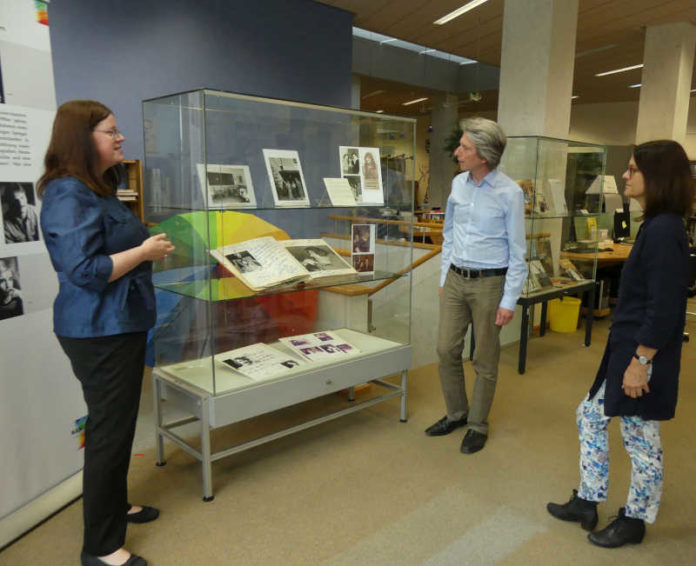 Ausstellung-Nanu_Eröffnung_DrSabineKlapp-WolfgangKnapp-ClaudiaGermann1