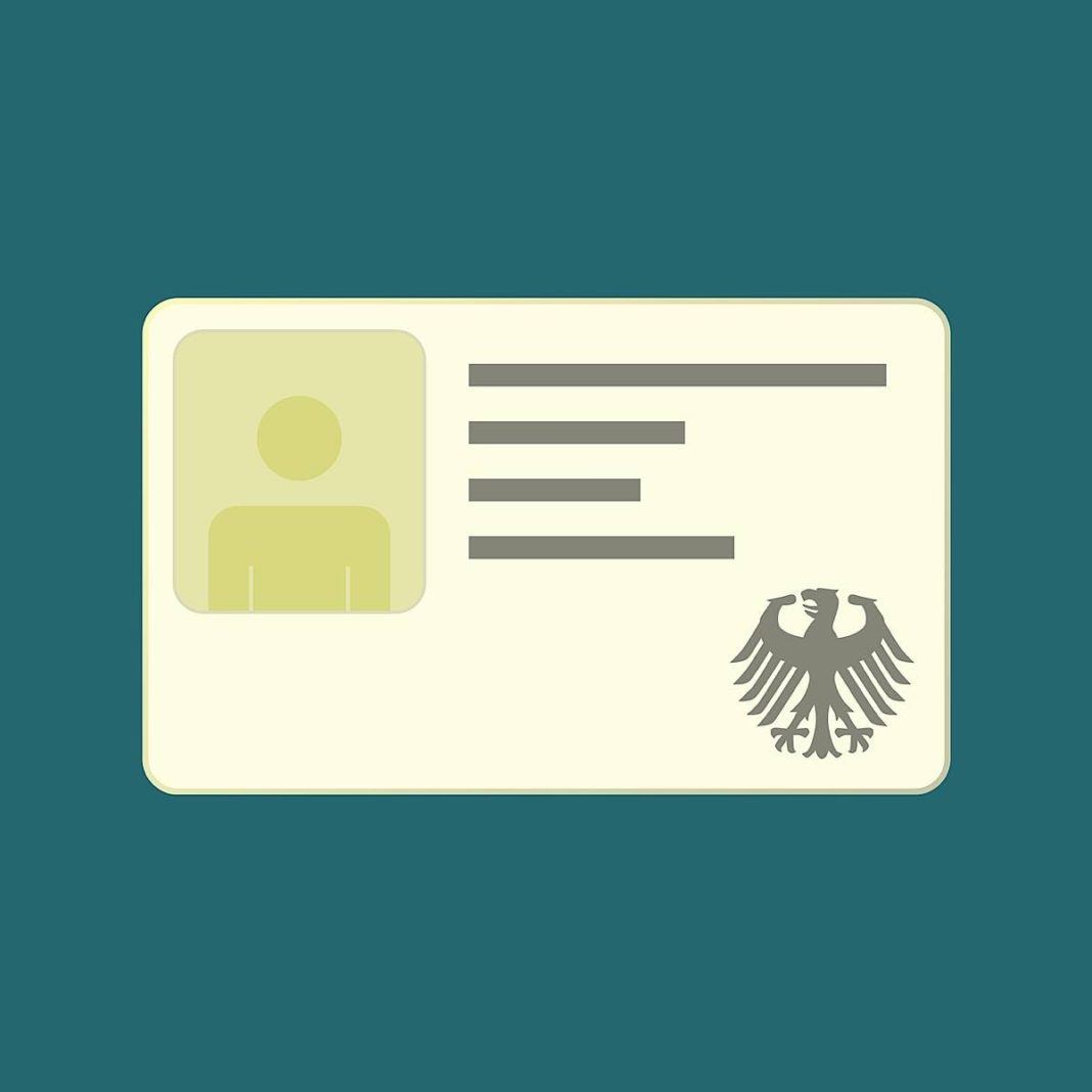 Symbolbild Personalausweis Pass (Foto: Pixabay/janjf93)