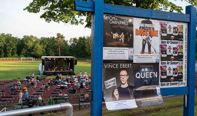 „Simon & Garfunkel – Tribute“ in Eisenberg (Foto: Helmut Dell)