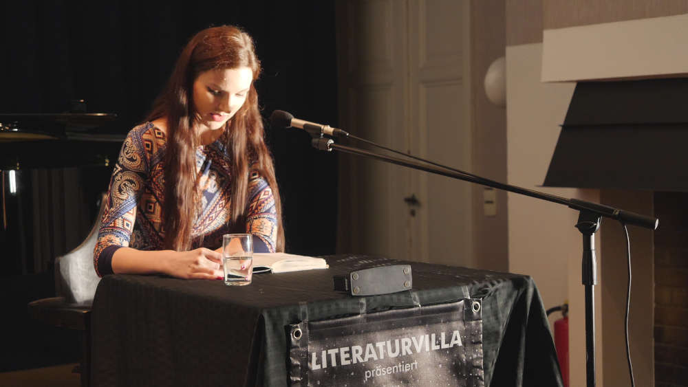 Die Preisträgerin der Förderpreises der Literaturvilla von 2018 Daniela Waßmer aus Karlsruhe (Foto: Anton Dück)