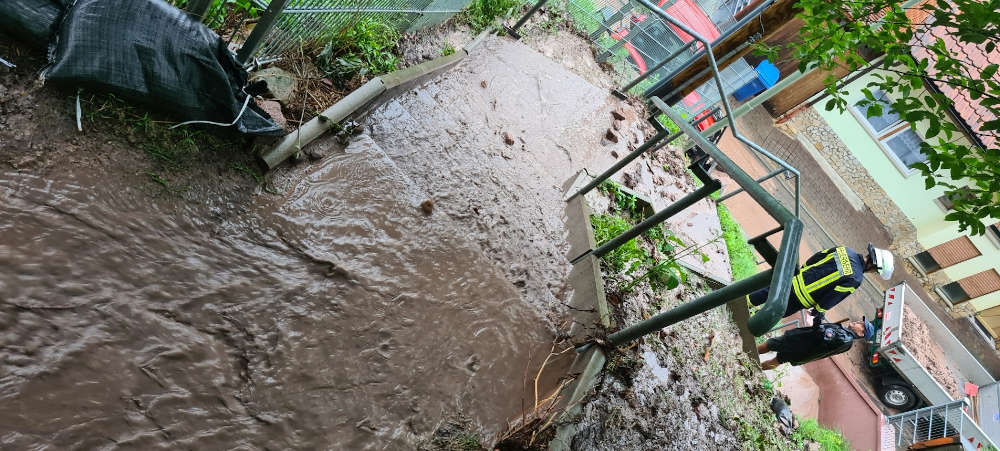 Wasser- und Schlammmassen (Foto: Presseteam der Feuerwehr VG Lambrecht)