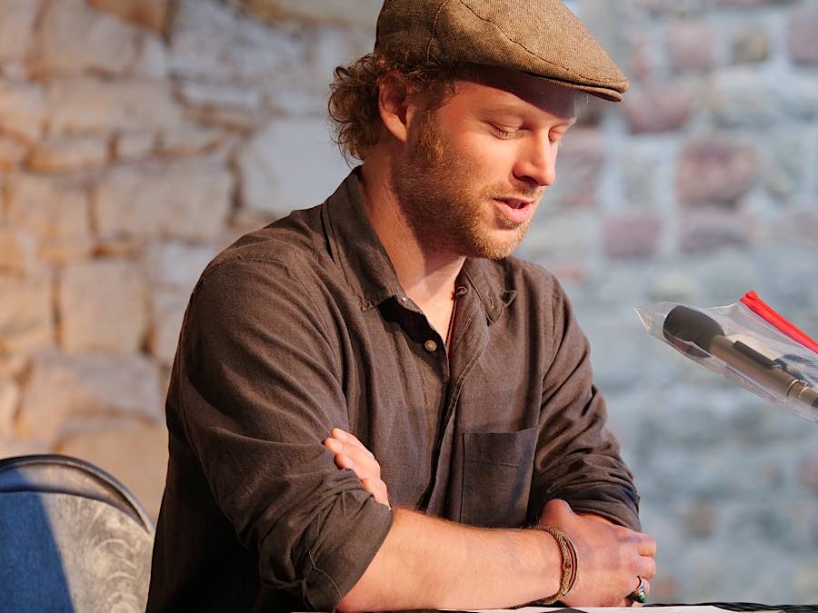 Der Preisträger Manuel Zerwas, der mit dem 1. Platz des diesjährigen Gustav-Adolf-Bähr-Förderpreises für Junge Literatur ausgezeichnet wurde. (Foto: Anton Dück)