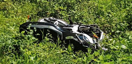 Verunfalltes Motorrad (Foto: Polizei RLP)