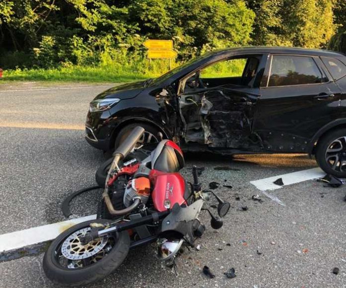 pol-pdld-motorradfahrer-bei-verkehrsunfall-t-dlich-verletzt