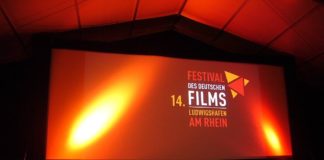 FddF-Leinwand (Foto: Hannes Blank)