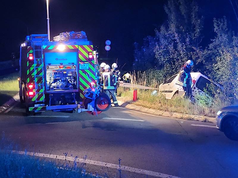 Verkehrsunfall auf der L529 (Foto: Feuerwehr Haßloch)