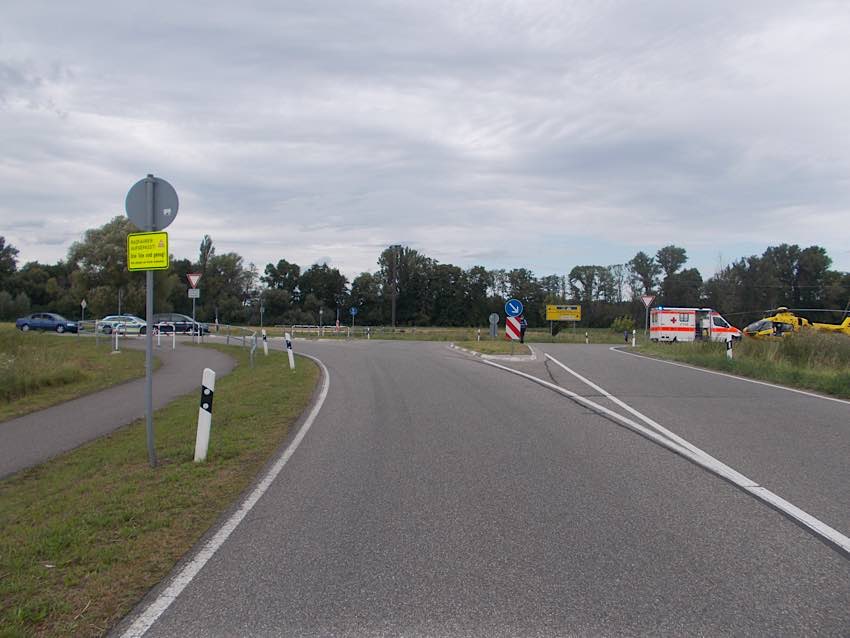 Verkehrsunfall bei Geinsheim (Foto: Polizei RLP)