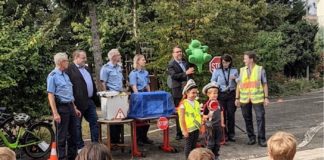 Willi Wachsam wurde in der Grundschule in Diedesfeld vorgestellt. (Foto: Stadtverwaltung Neustadt)