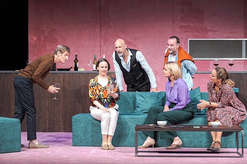 Das perfekte Geheimnis (Foto: a.gon-Theater/Alvise Predieri)