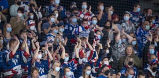 Eishockey-Fans (Foto: AS Sportfoto / Sörli Binder)