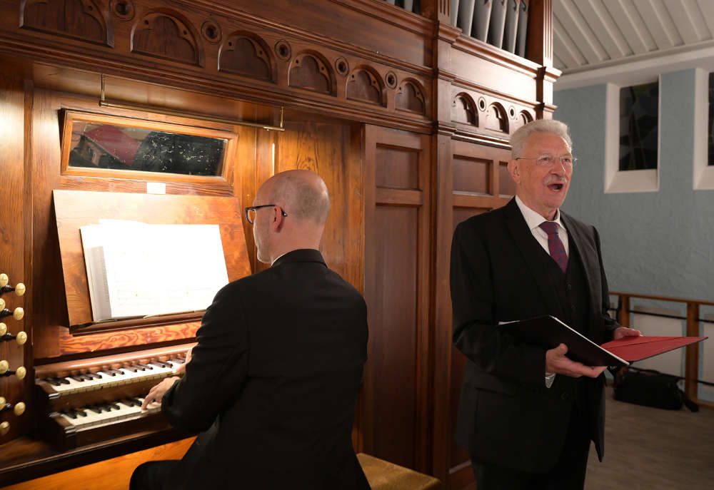 Konzert in der Kirche des Priesterseminars St. German. Am Donnerstag, 30. September gastierten hier Bariton Klaus Mertens und Domorganist Markus Eichenlaub. (Foto: Dommusik Speyer / Klaus Landry)