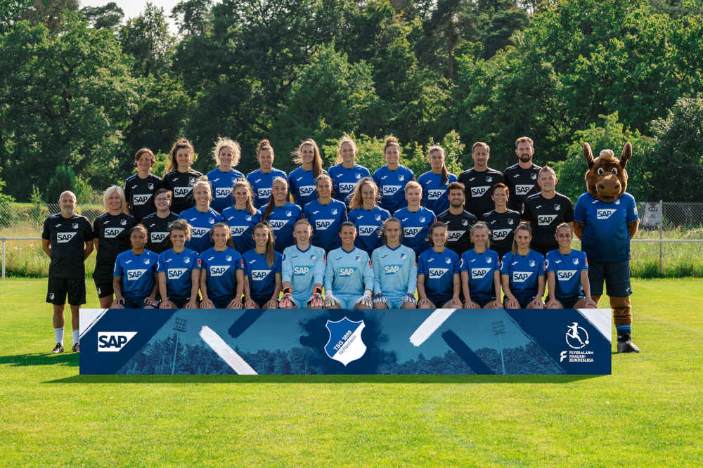 Mannschaftsfoto TSG Hoffenheim Frauenfußballmannschaft (Foto: TSG Hoffenheim)