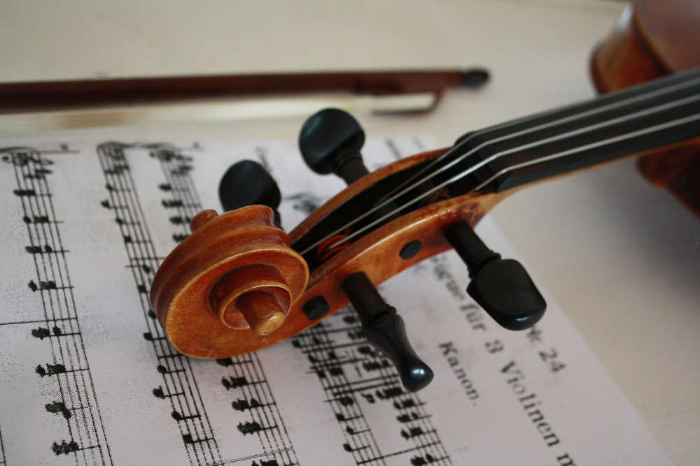Symbolbild Violine Geige Musikinstrument (Foto: Pixabay/Wolfgang Gerth)