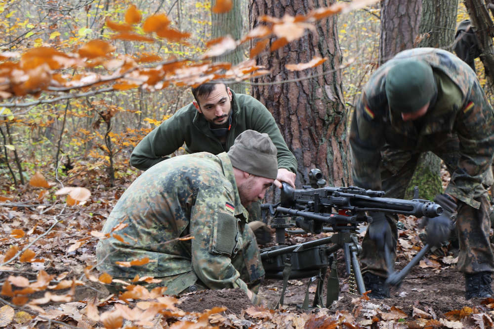 Ausbau eines Kampfstands (Foto: StFw Frank Wiedemann)