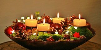 Adventskranz (Foto: pixabay/cocoparisienne)