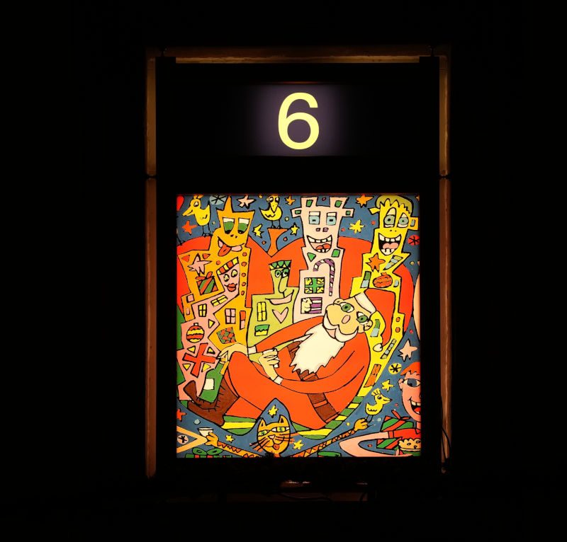 James Rizzi Fenster Neustadt an der Weinstraße Rathaus XXL-Adventskalender (Fotorechte: © Art Licensing International GmbH)