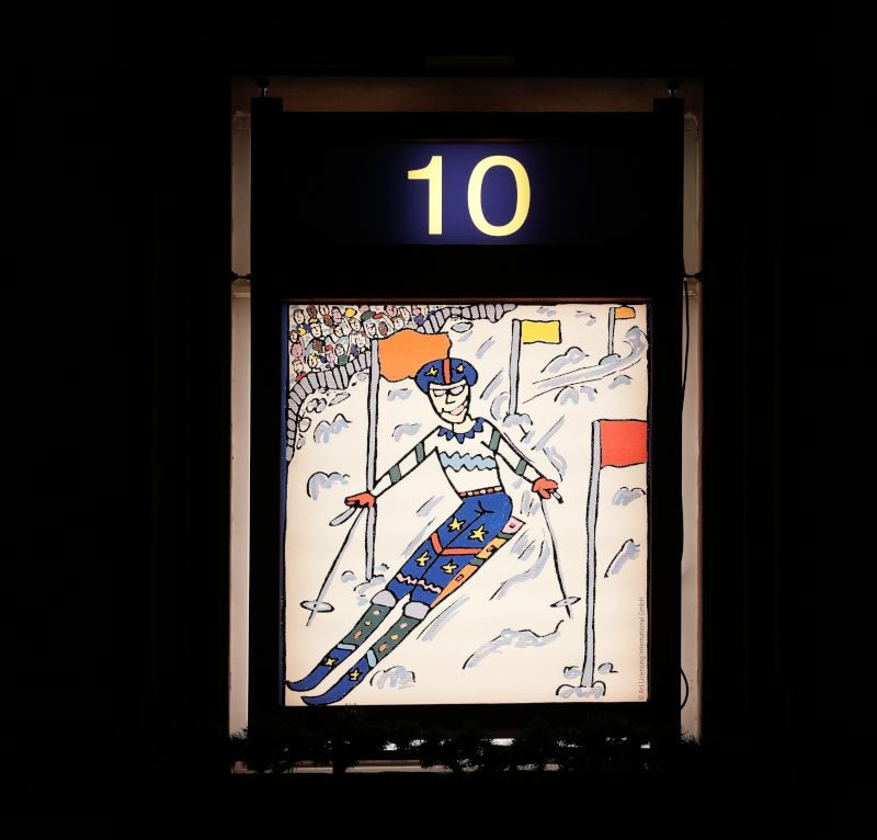 James Rizzi Fenster Neustadt an der Weinstraße Rathaus XXL-Adventskalender (Fotorechte: © Art Licensing International GmbH)