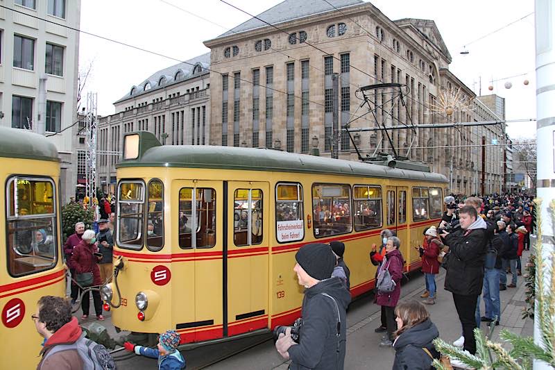 Straßenbahnkorso am 12.12.2021 in Karlsruhe (Foto: VBK)