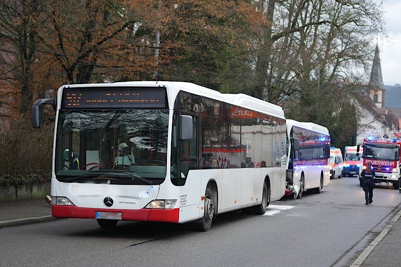 Lambrecht Verkehrsunfall B 39 (Foto: Holger Knecht)