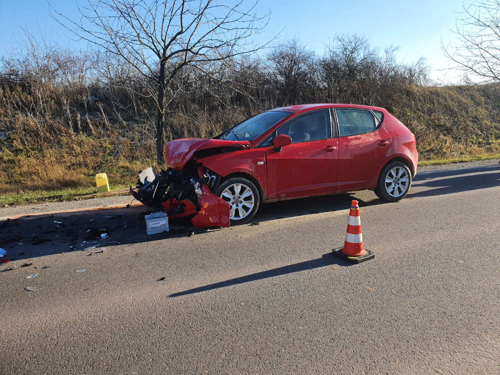 Verkehrsunfall (Foto: Feuerwehr Haßloch)