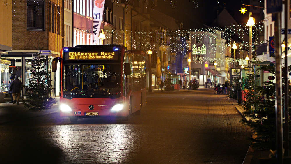 Advent Weihnachten Speyer (Foto: Pixabay/Mario Cvitkovic)