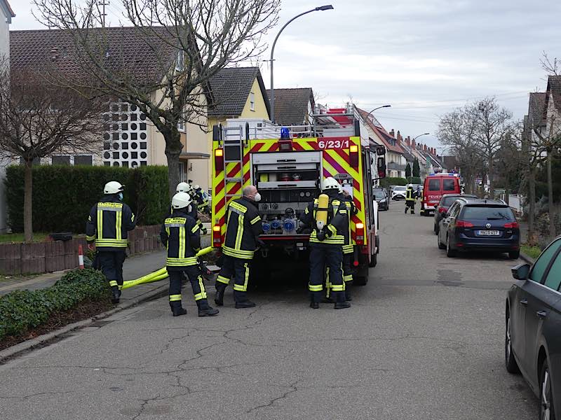 Einsatz in der Freiherr-vom-Stein-Straße (Foto: Feuerwehr Neustadt)