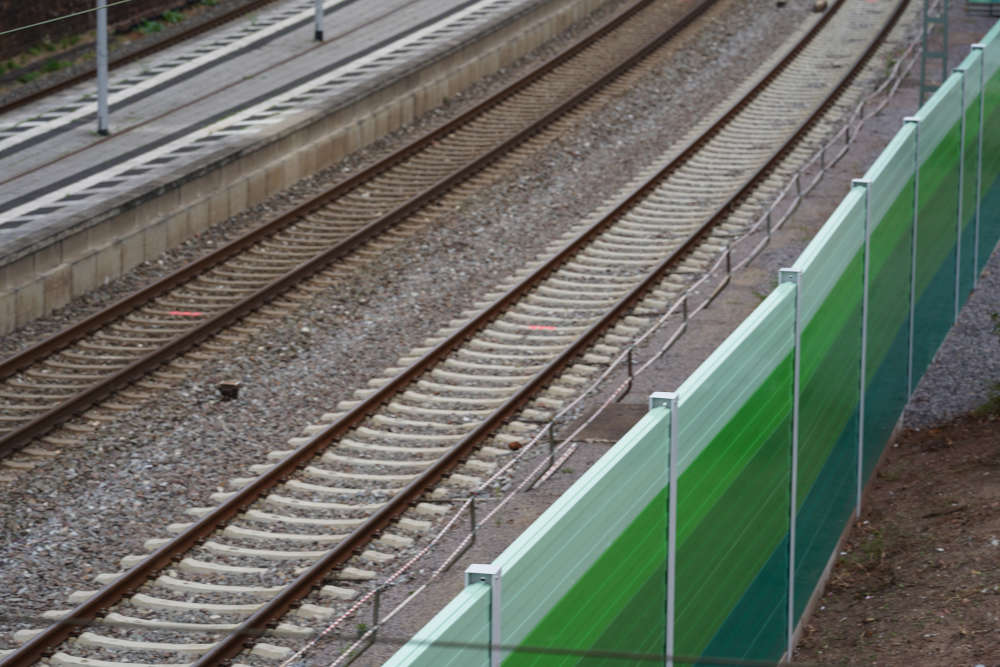 Lärmschutzwand Deutsche Bahn (Foto: Holger Knecht)