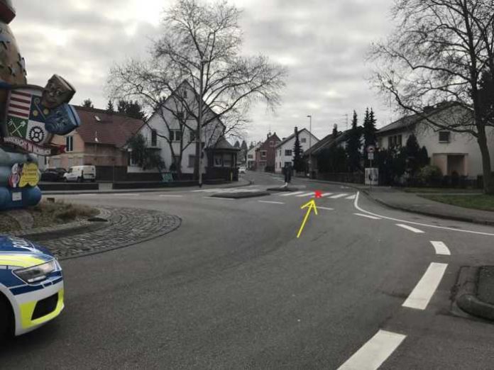 Mainz-Mombach_Kreisel Hauptstrasse, Kreuzstraße
