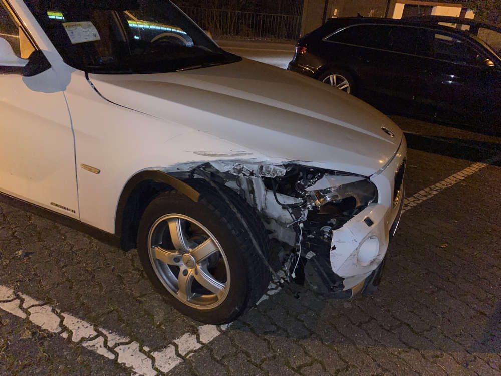 Beschädigter PKW (Foto: Polizei RLP)