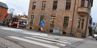 Die Stadt Landau baut aktuell den Überweg für Fußgängerinnen und Fußgänger im Westring nahe der Kreuzung zur Pestalozzistraße um. (Quelle: Stadt Landau)