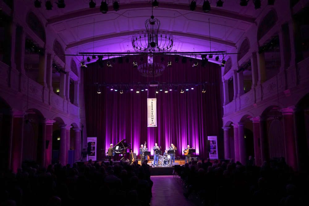Jazzbühne meets NATO-Jazz (Foto: Reinhard Schnell)